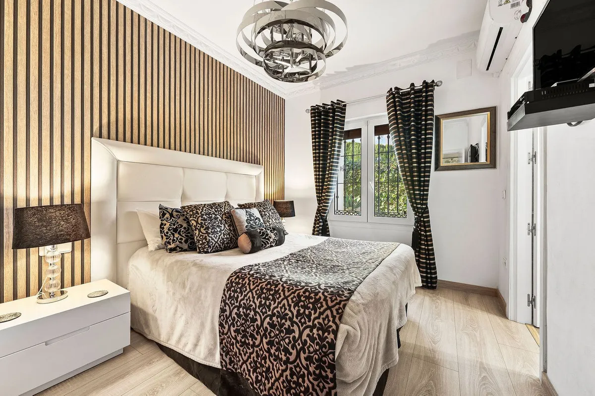 a8b717fe-43e0-429c-b899-b0b269317472