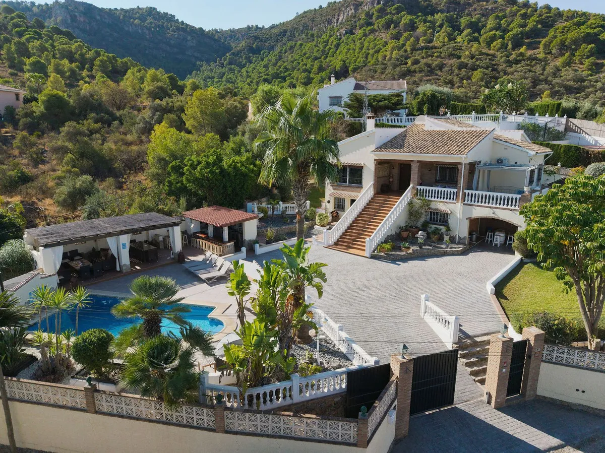 e46abcd0-da44-415f-99a2-ca00d32fae0b