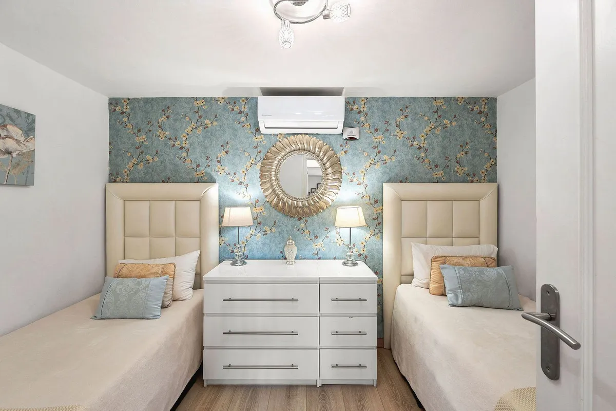 f05bcc2c-0ce8-4b13-9365-764bc70a69e0