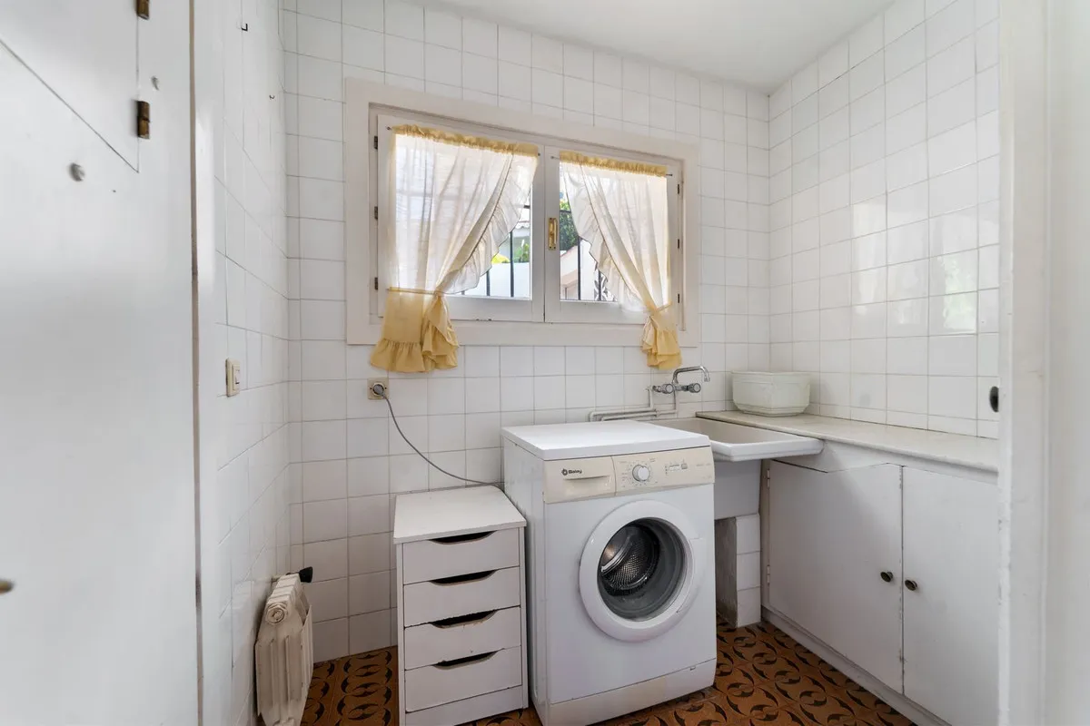 4ff05c99-d230-4ba2-ad93-da1e0ef4a72a