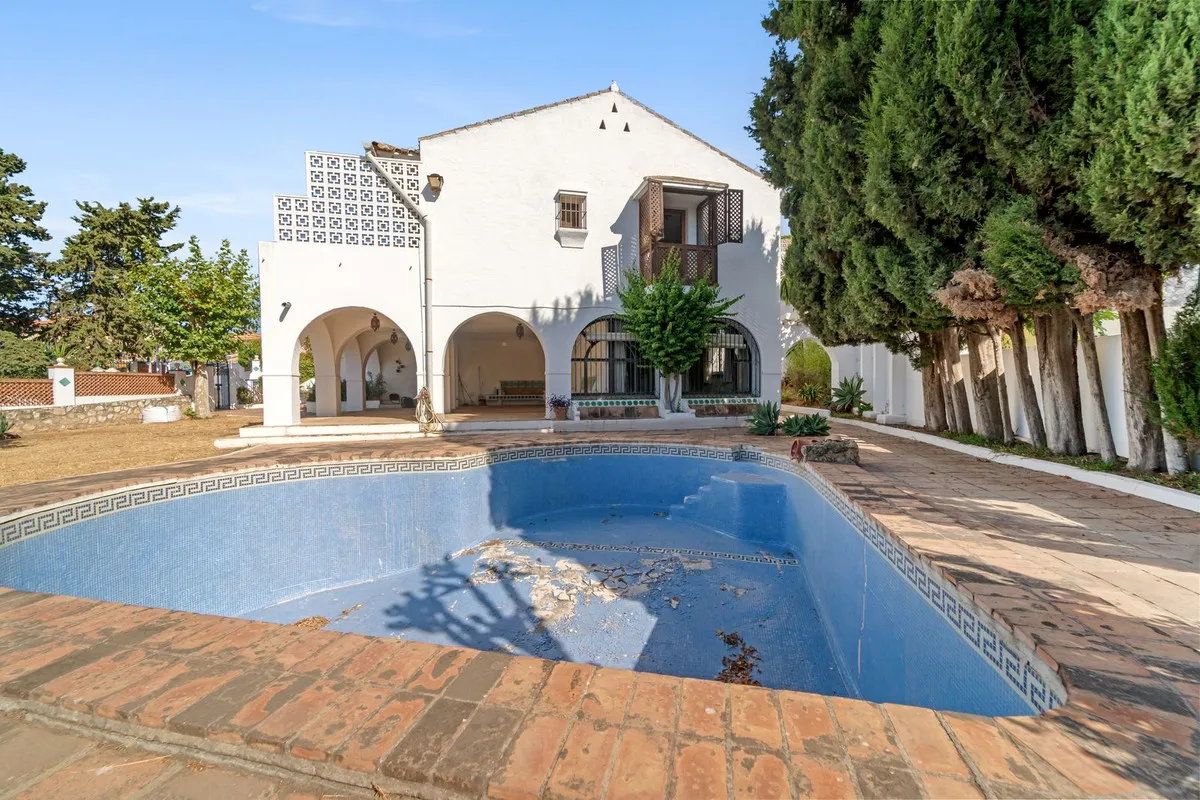 a33d8980-e101-4ade-9e6c-2c191a7596b3