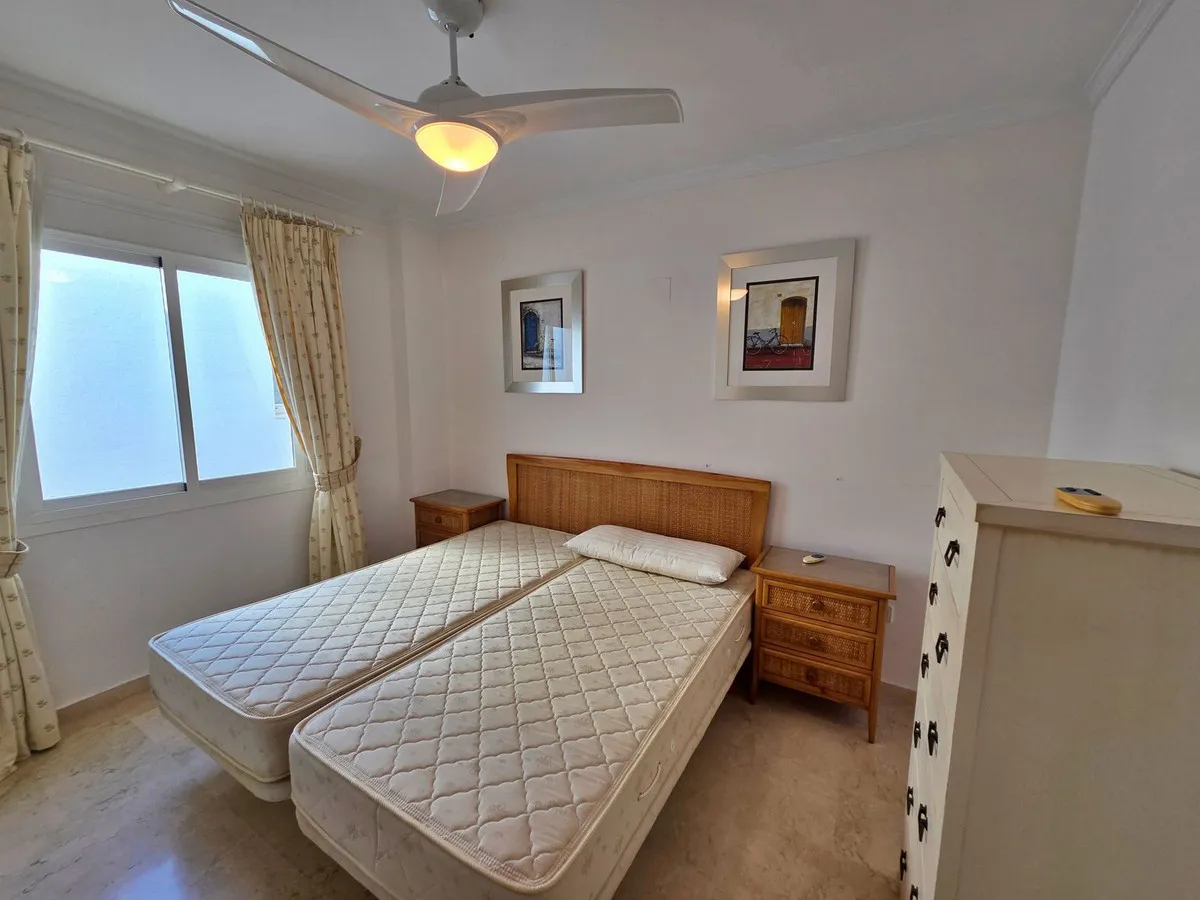 4a66c129-d333-4101-add8-7a8d2022e74d