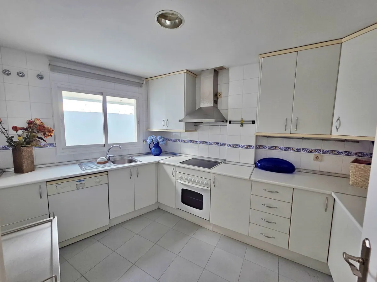 69c8b3bb-cb97-411d-a884-533696446765