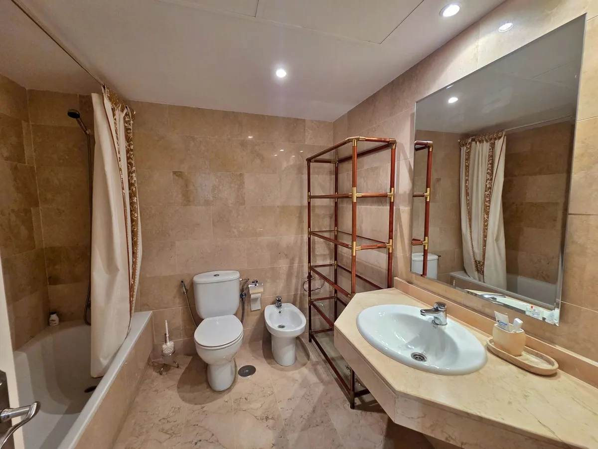 b84da2de-8772-45c5-b992-556d9db1d2b4