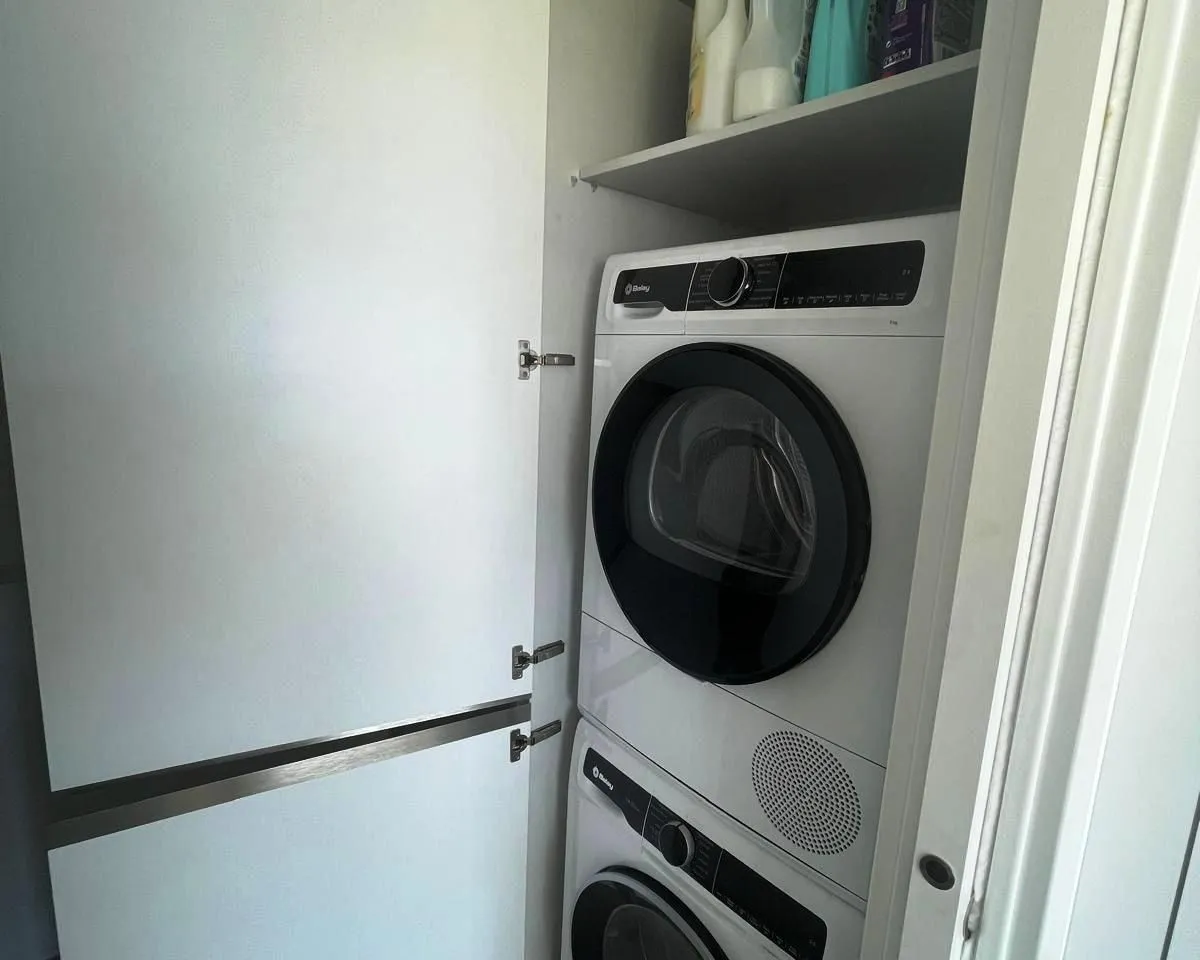 13aba956-efc2-480f-8350-d1e25717fdc0