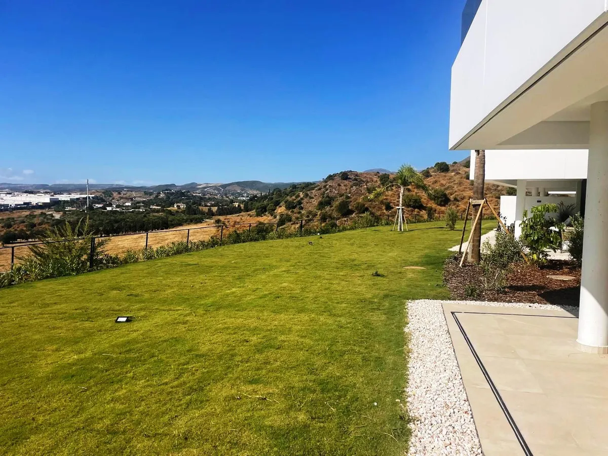 1caed9cb-1dc4-476d-bbda-b089d98bb549