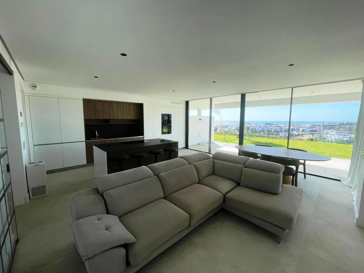 7545e9b4-4361-485a-bf77-0e830d79ed5d