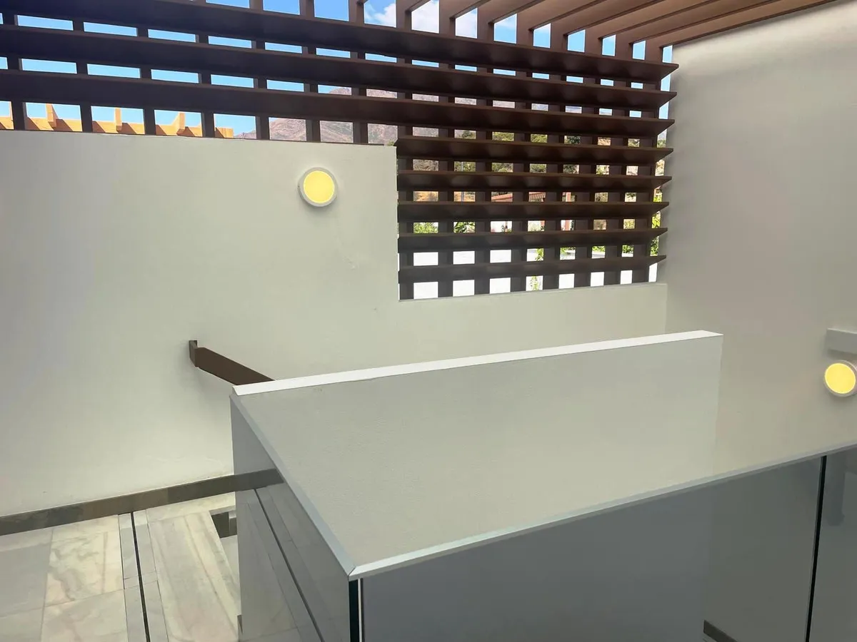 7d3b9600-92d8-4053-9dec-5f5d498186bf