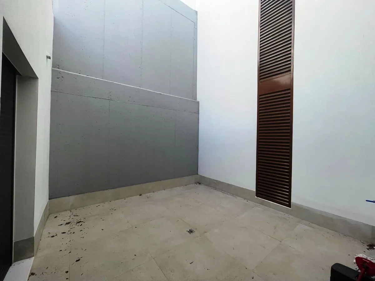 f484baaf-98ea-49b5-9216-fbc5402edb9f