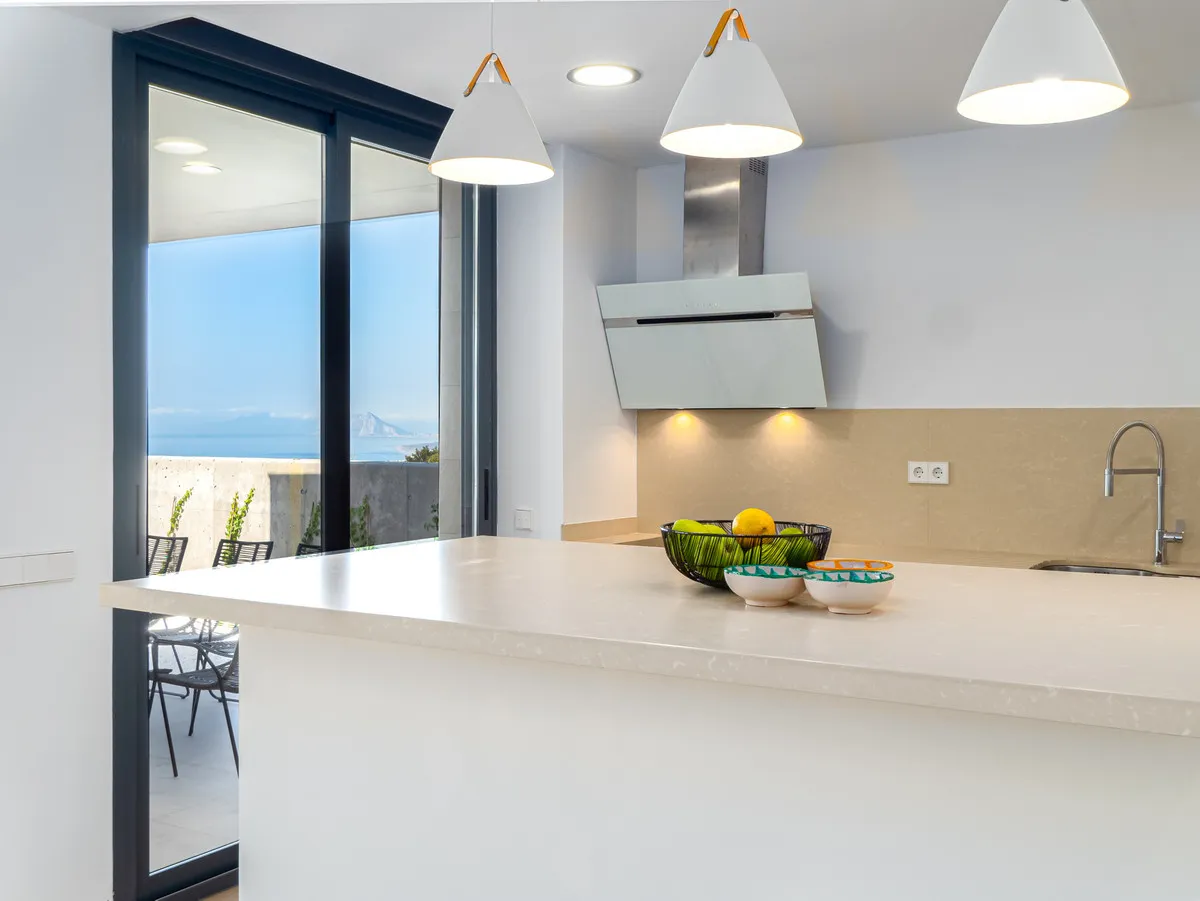 43b59b18-908a-4fbd-af41-0fe93f62a556