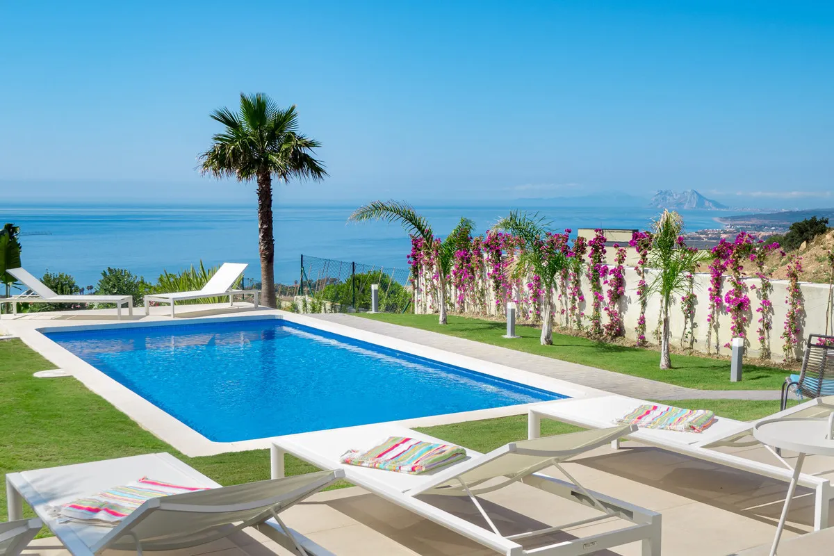 6275c7e5-c2d0-4cde-b56a-c45d1114a0f3