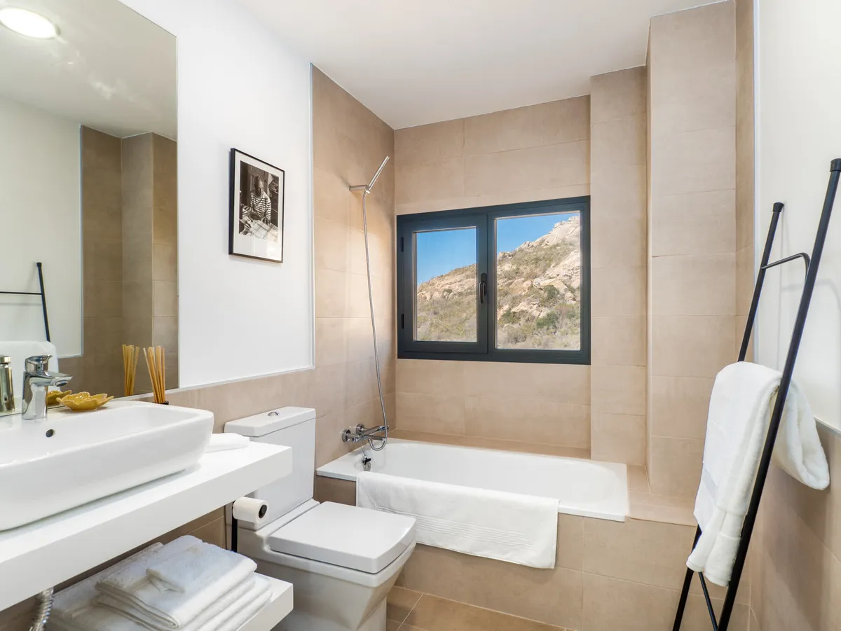 6c7b9972-2711-4476-8e9e-8e865d3903c5