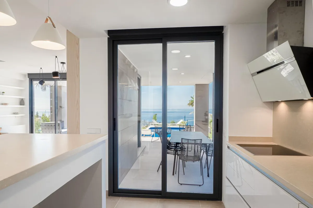 c3ca26ed-05bd-4a86-b8cf-472c4ad8aefe