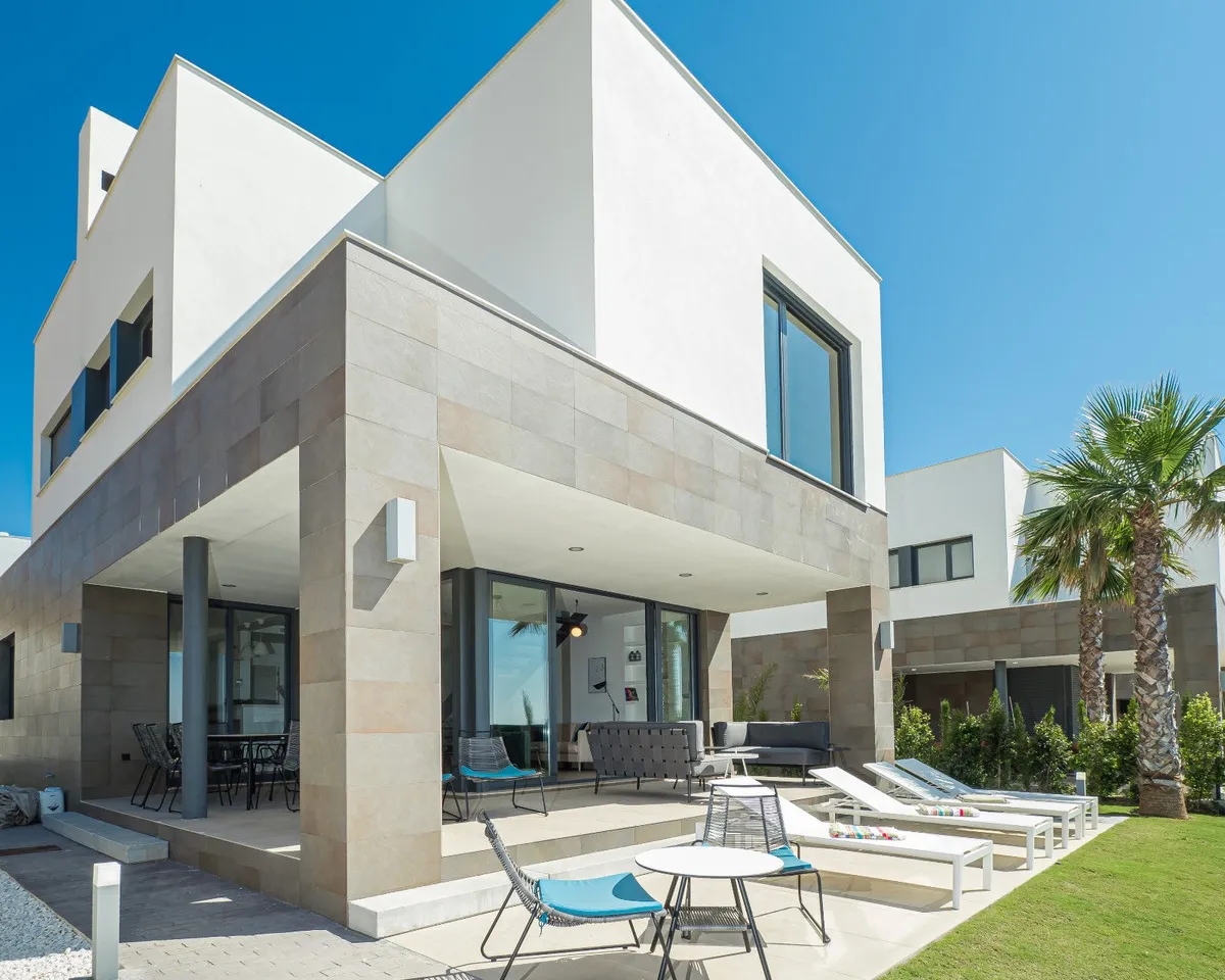 efe6a56d-c31c-42dc-99d8-54d8d980aa8b