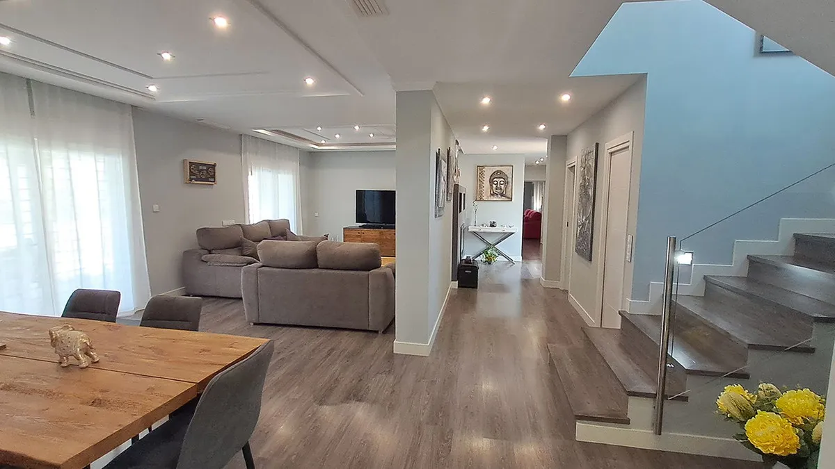 2e22d56d-0de9-4539-a908-d413e1002cef