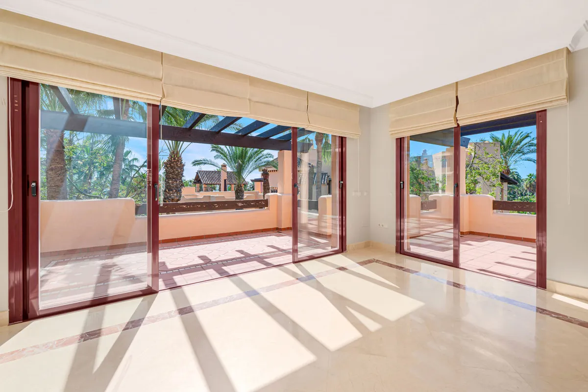 261fc978-32b0-4934-863f-88f53a9afc27