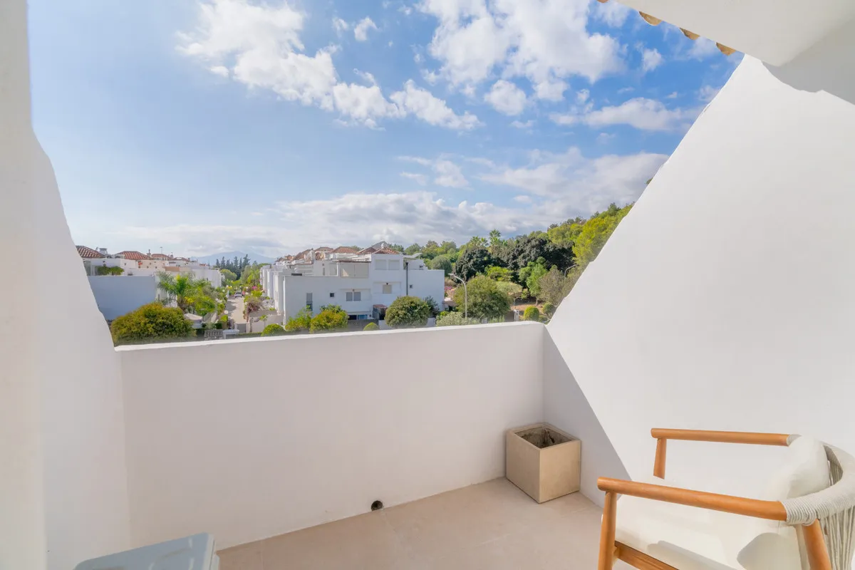 352c9ed5-86a5-4ee8-b0d5-22a9deef9056