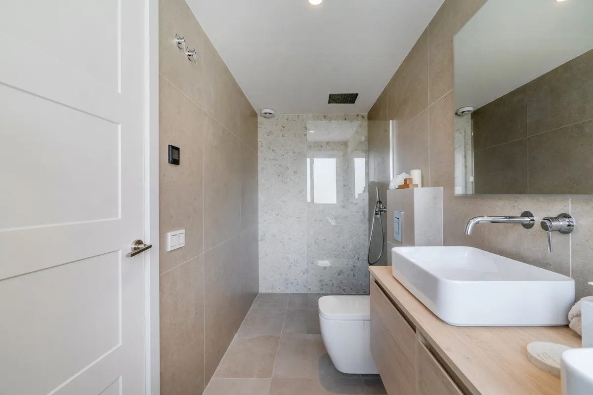 dba8aa73-6d49-43cf-9e5a-b81942d9436d