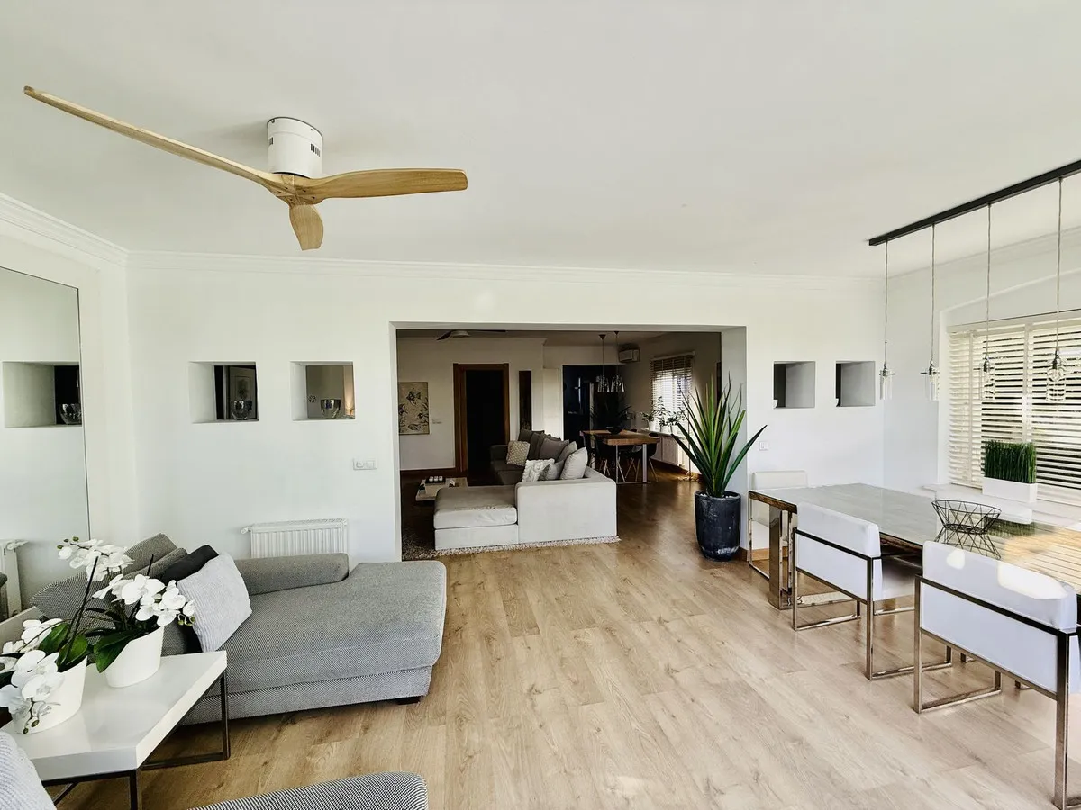 27902dda-a69f-4a6c-b832-3ddc9d086d53