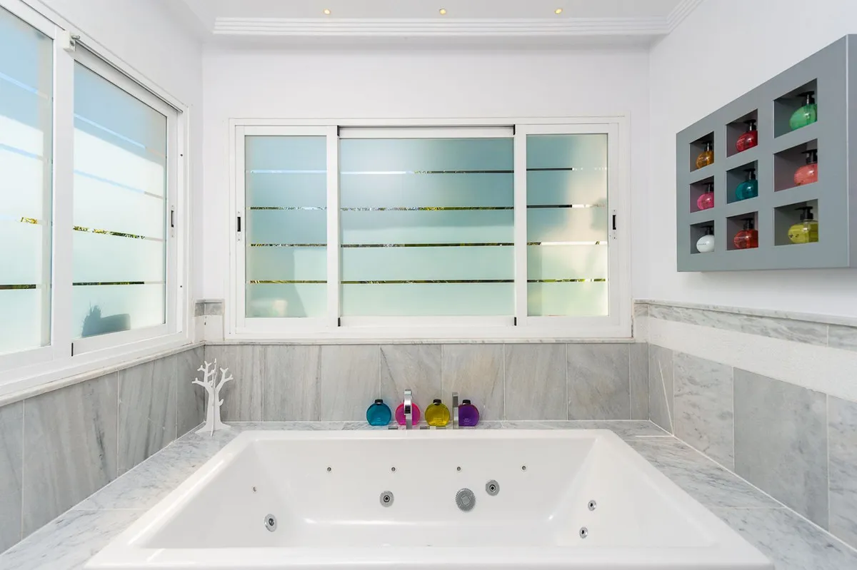 adf8ac48-1fa3-4a39-8968-54e0be6cc962