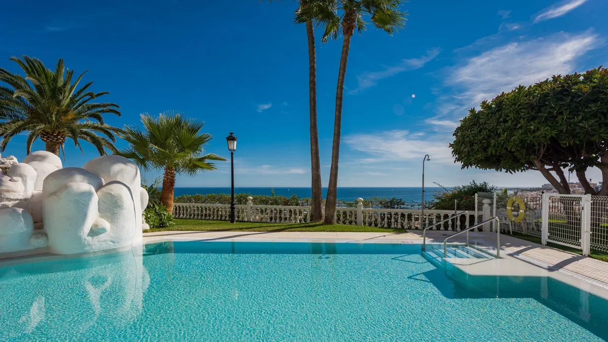 0036bb92-151e-42f9-a32b-a39d570395bf