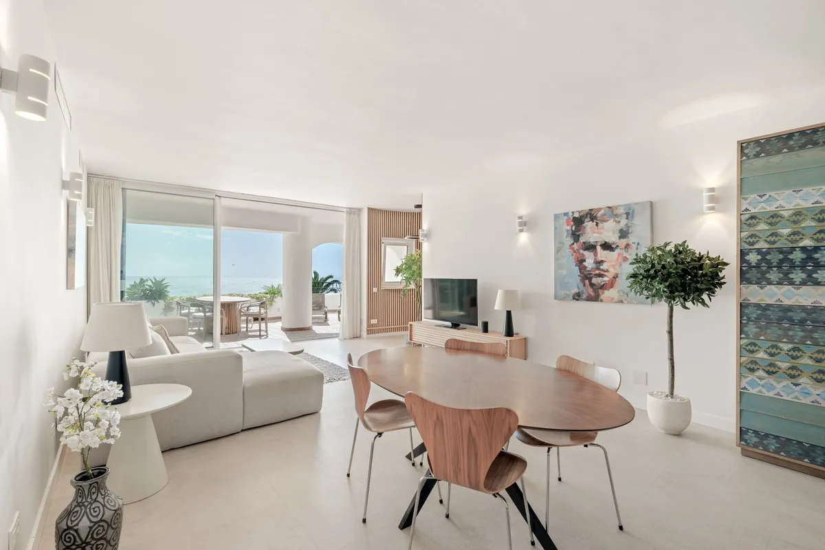 4d8edf37-073a-468e-863d-f16082ffa3c9