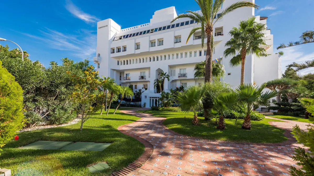 83745976-9991-4e2f-9f0e-adcfe1fa44e7