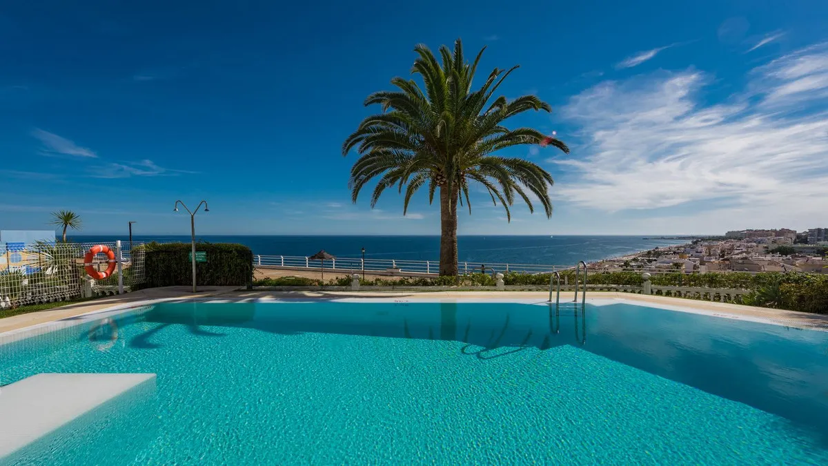 b6c23308-8ace-435a-84ba-edea42eb8fd0