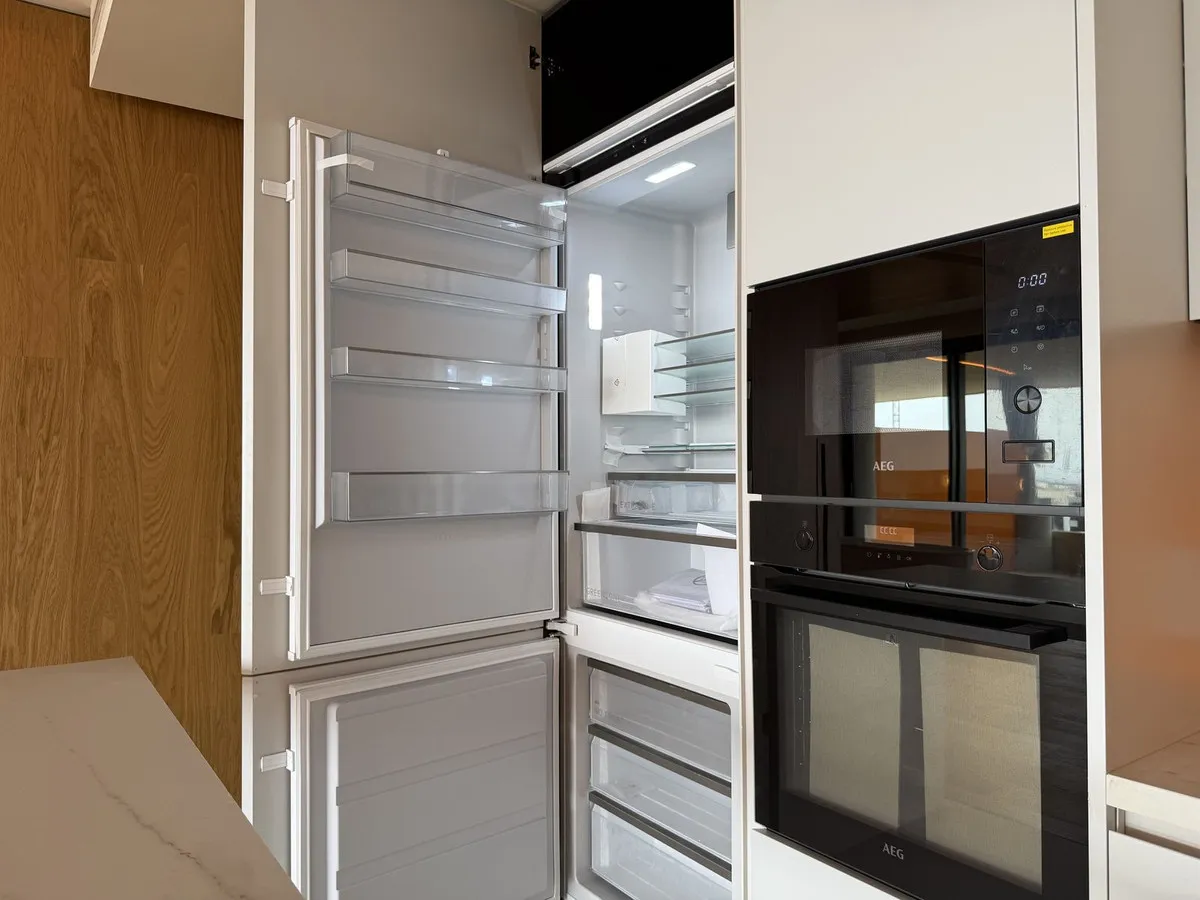 239599a8-4586-4bfe-bfbd-ca4363093d80