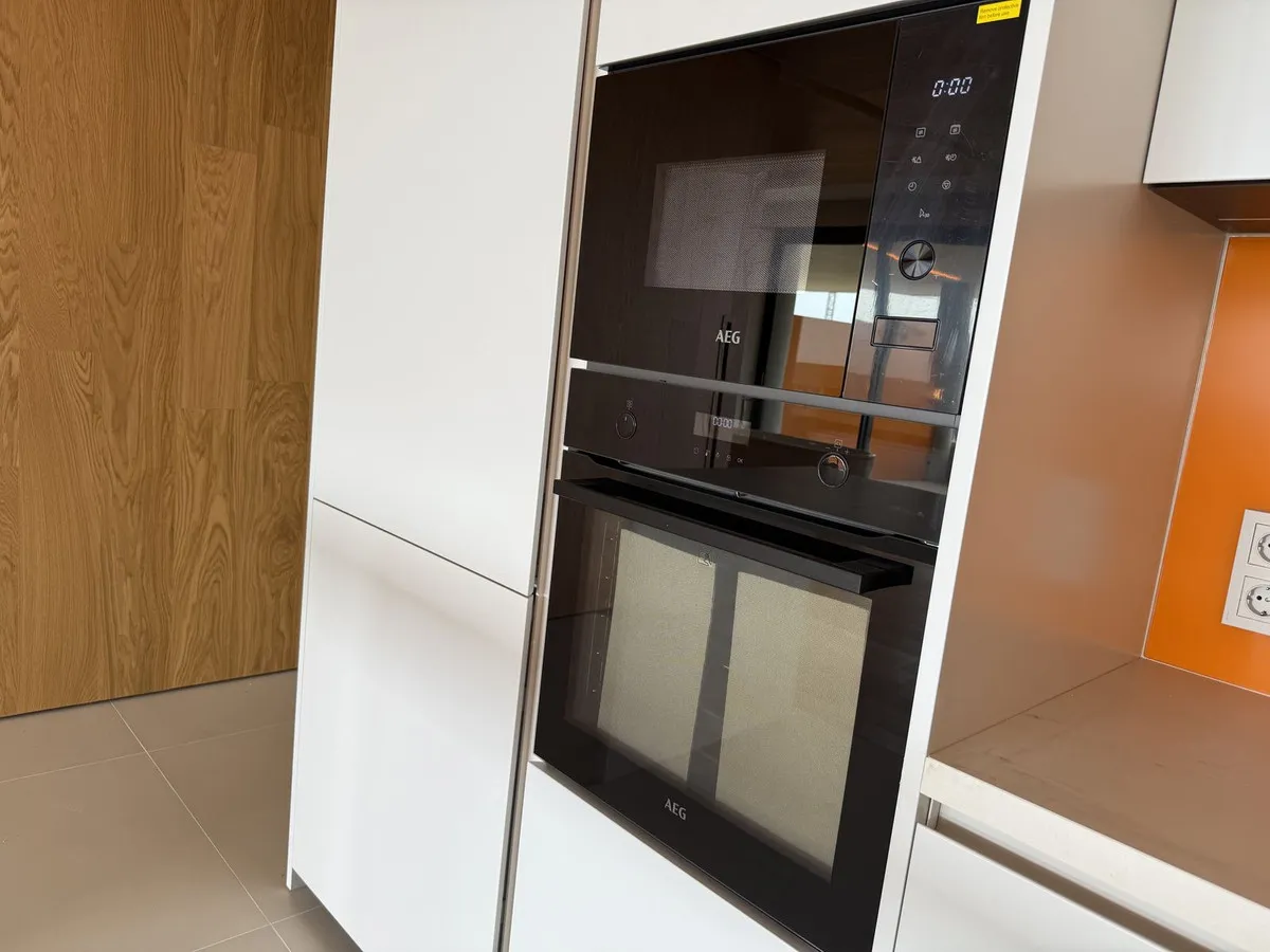 b8ae6d62-5dd1-46aa-a65b-f5e5ed58545f