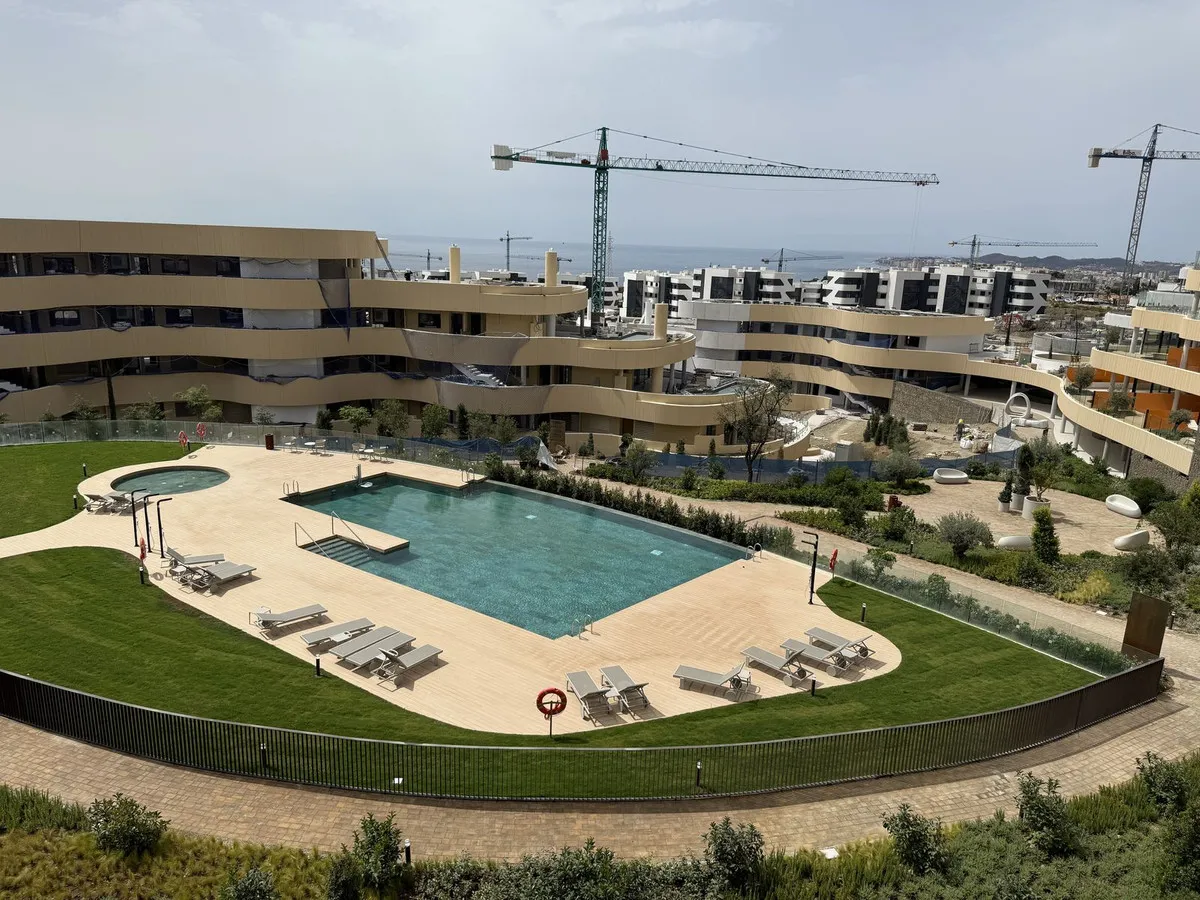 b8d6537c-46a4-4652-8922-ccad51964aa5