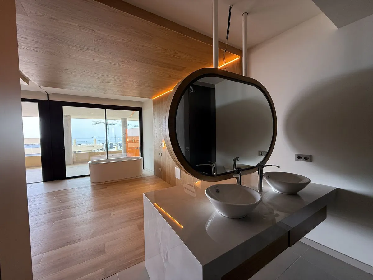 e9d59a8f-3c8d-484a-950e-961e470919d6