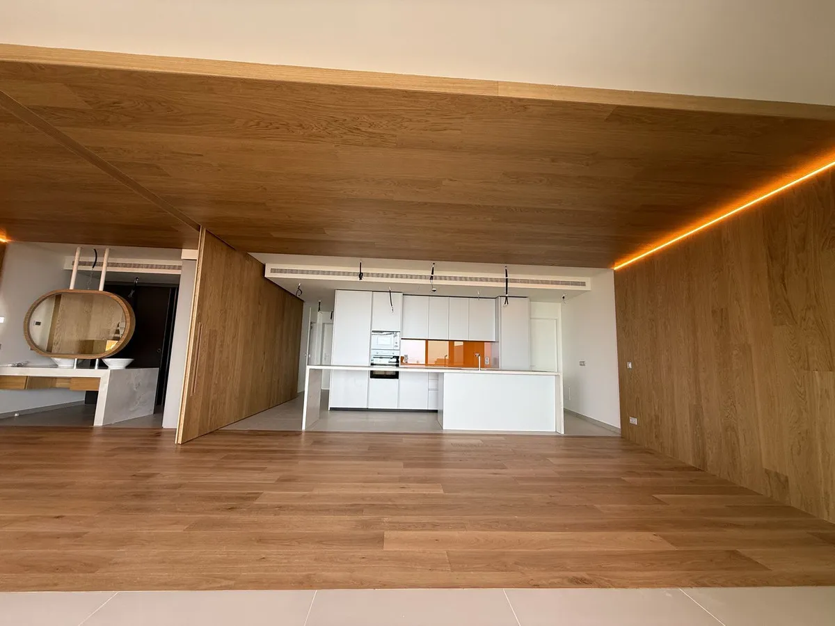 ebba21e9-c69a-4ae5-a402-76950f08a667