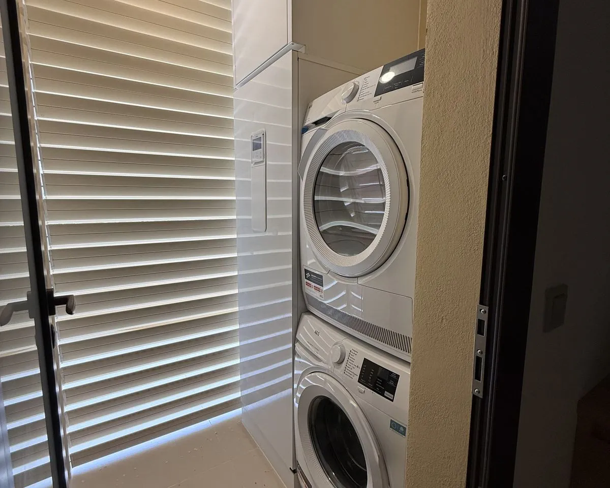 f3423255-ceff-454e-82f3-8fc6a0e5c6f6