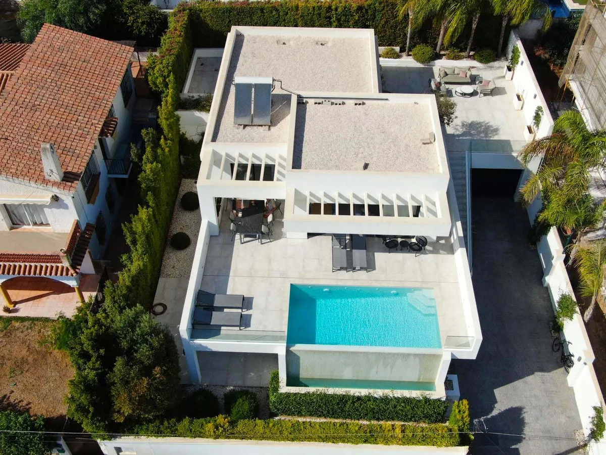 5c1a8a35-59bd-4885-89ca-79e1970d802d