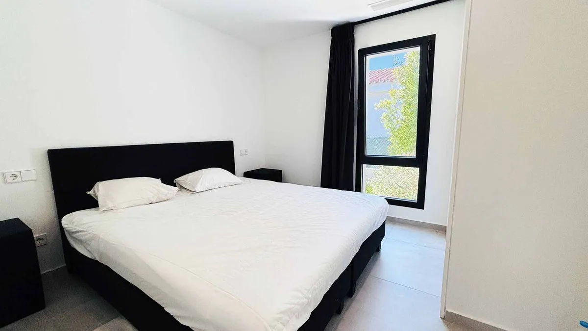 d495b4ff-cd85-4dfb-8bdc-a6e3ba368e1d