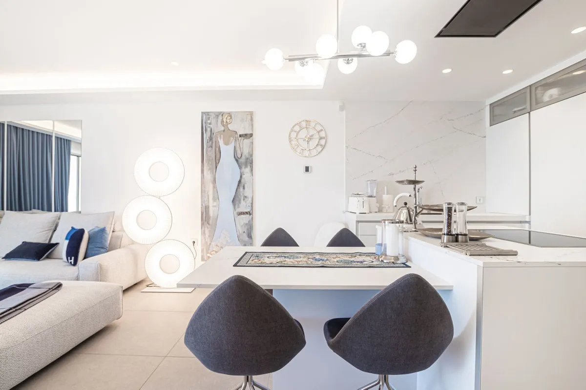 4636b178-4f87-40fb-8e9b-b6825db26c27