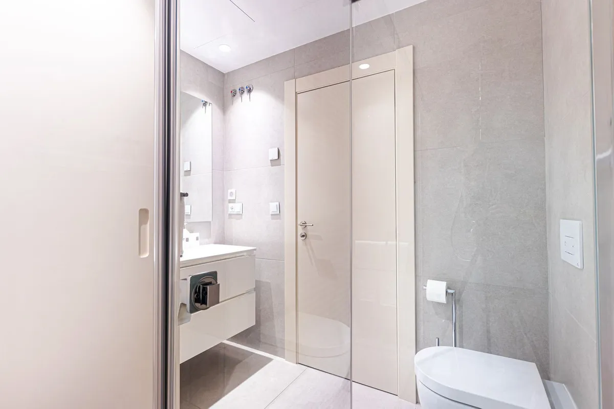 f0299575-e40e-4c3f-8068-6ff362c6a41c