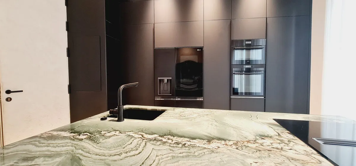 c1b3abb1-dc23-4559-a1f6-1242591e2256