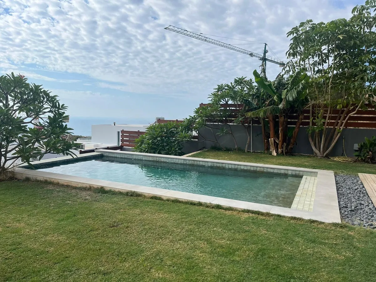 23ffedf9-c801-4d01-bf1a-abac445f2d15