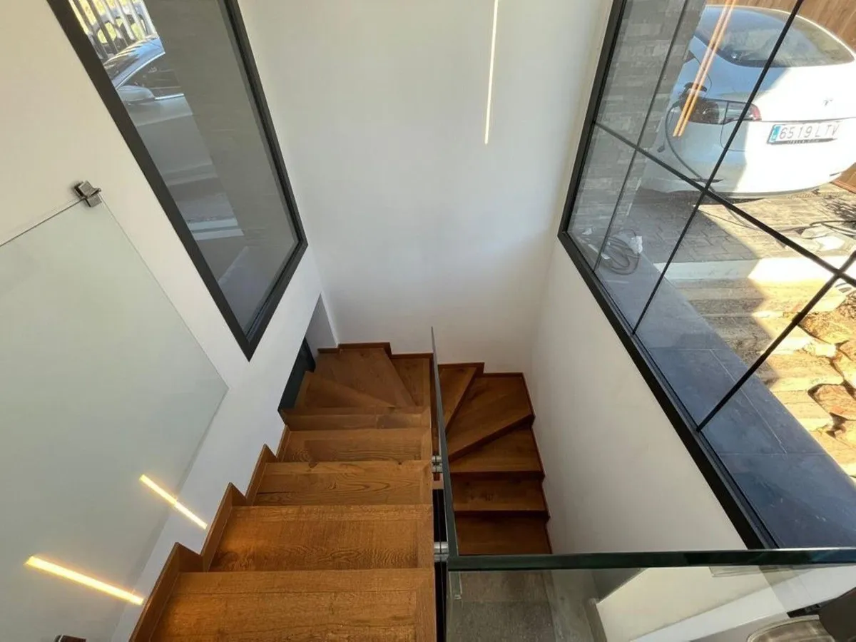 362027fa-b51f-41b1-810a-660d6dab9ade