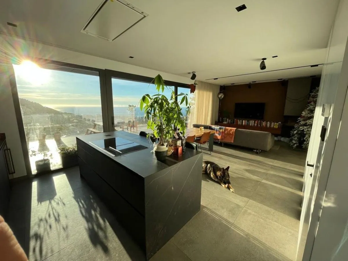 766bdcdd-259e-49c5-a88d-4ca527a0eec0