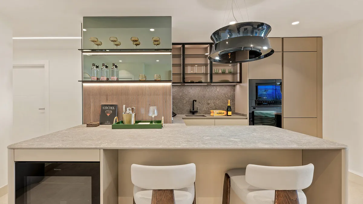 92129476-e5bf-4595-839b-6391d7f59d97