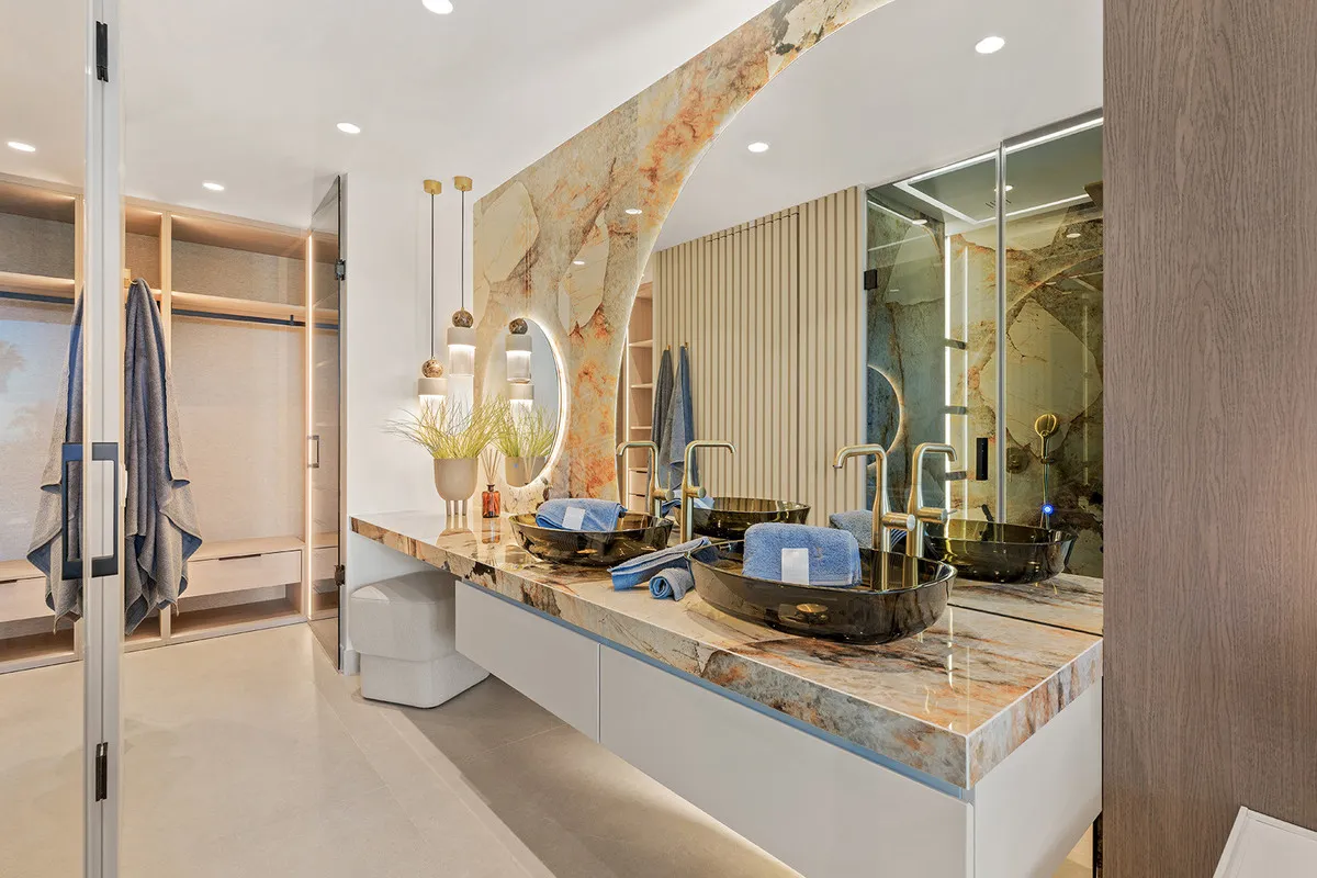 c62390bb-455c-4ae1-8662-d8e035ebe06c