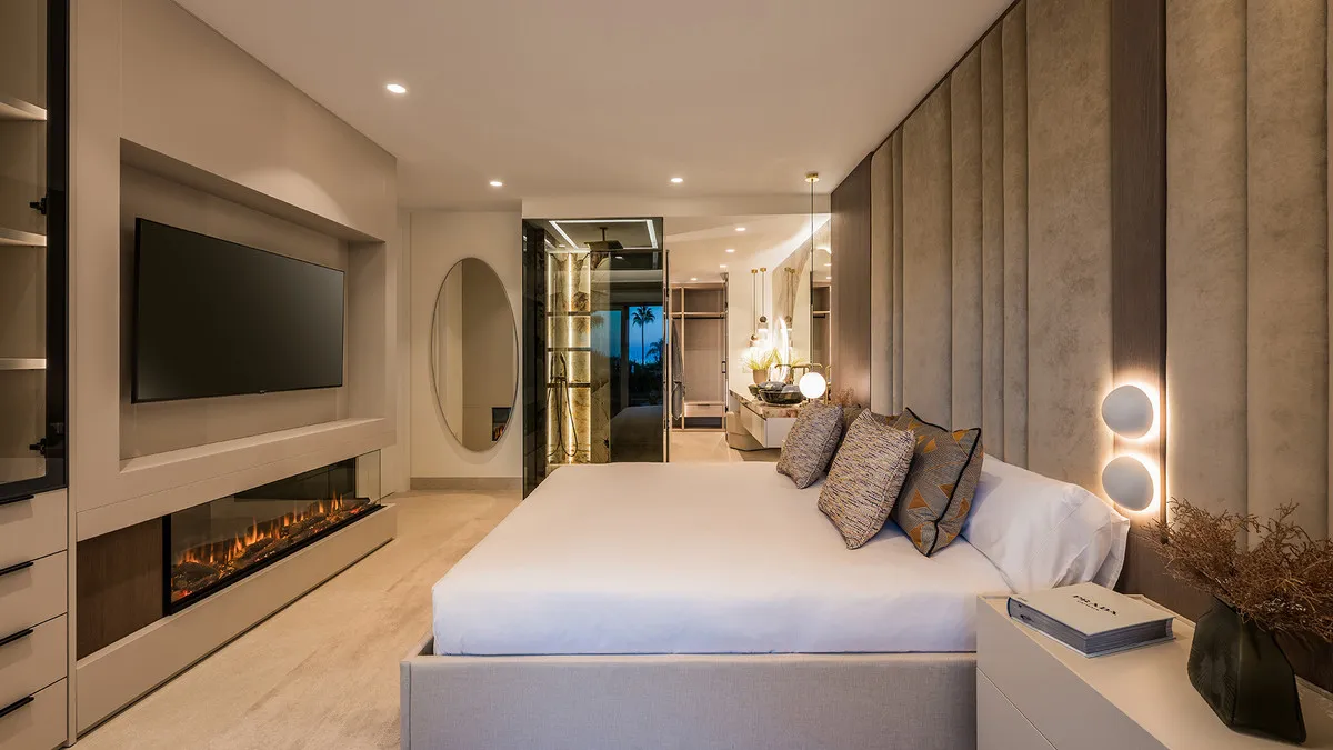 e63e786f-aa87-46d6-984c-0d2009be4b47