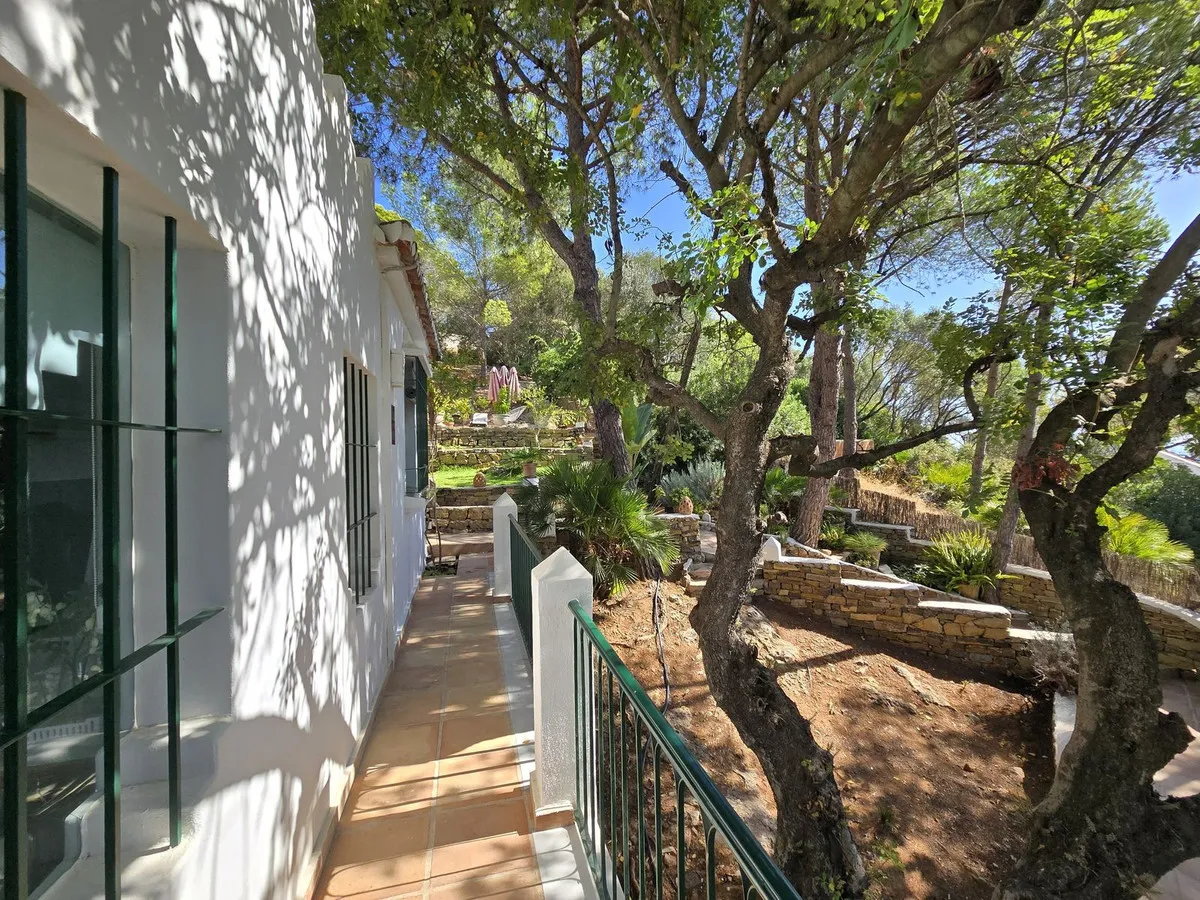 5e9b64fc-c33f-4624-a47c-2c6426be7f00