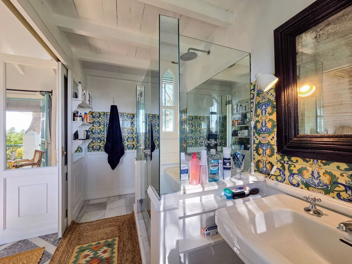 6ba9abb6-b0e2-40fb-8540-01ce21fe1a44