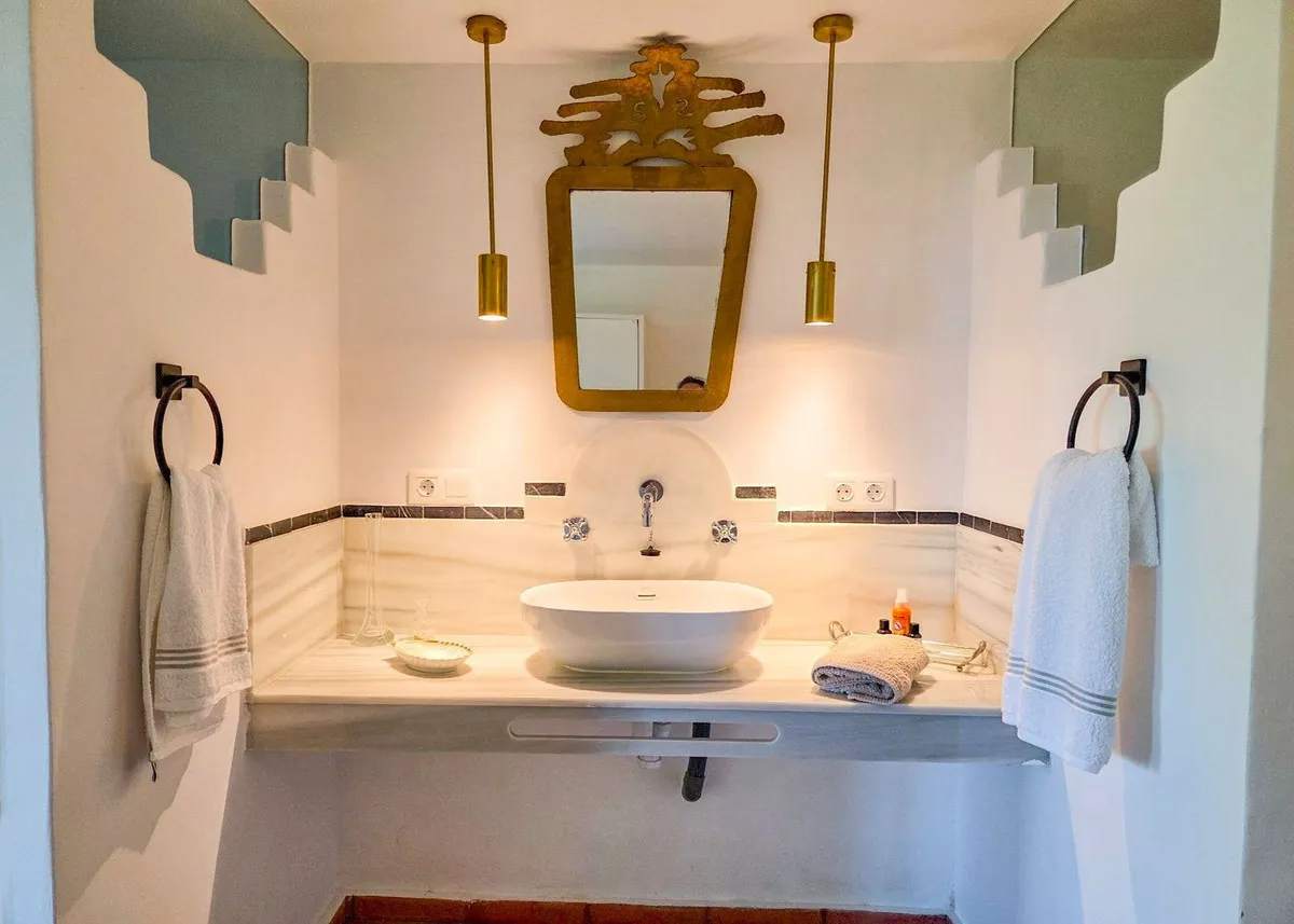 9322368c-0c9a-4c03-801f-59d1217d4254