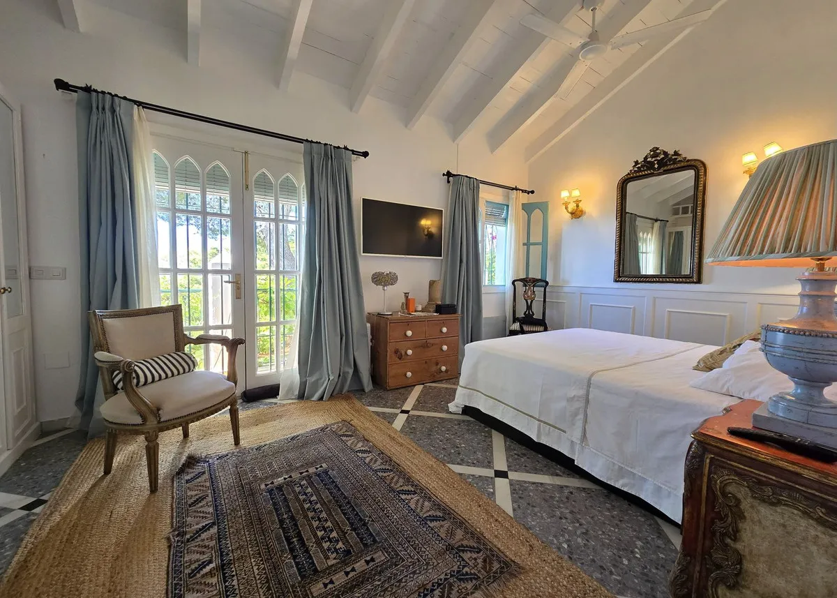 9360a7e9-4781-45e9-ab52-25433e948655