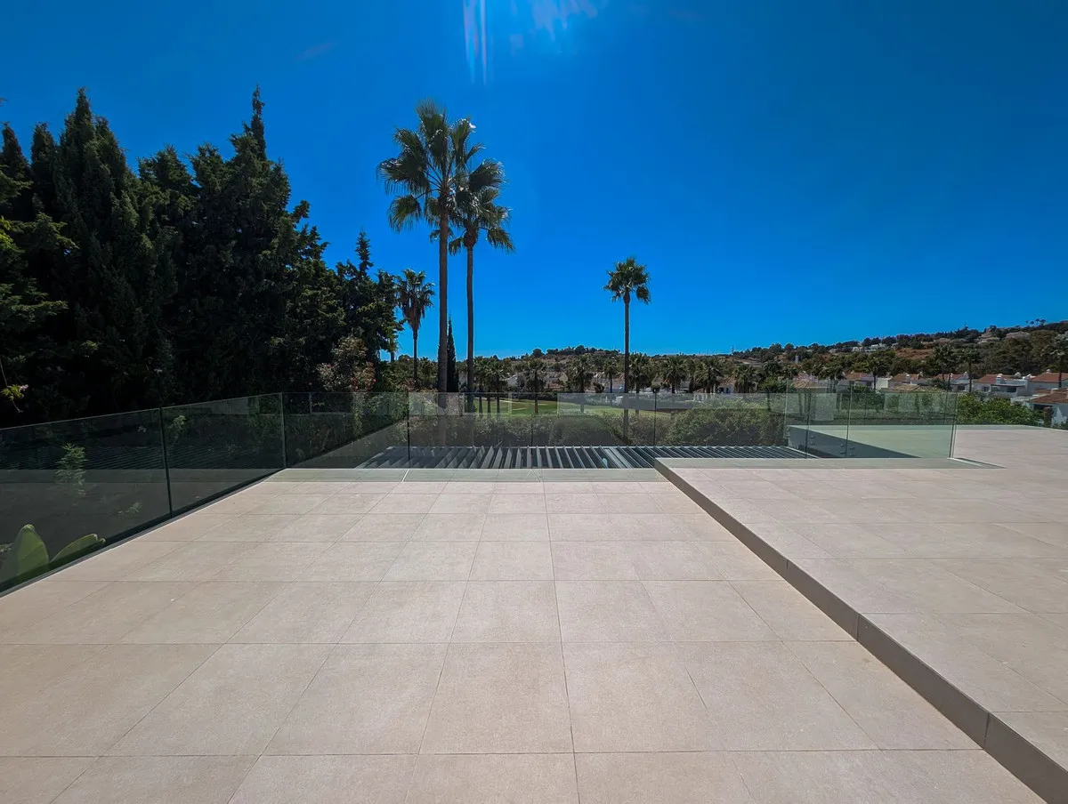 2e3f9756-aa77-4f66-9c49-7d3e44ca2f62